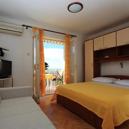 Milena-100m From Beach Apartamento Podgora (Split-Dalmatia)
